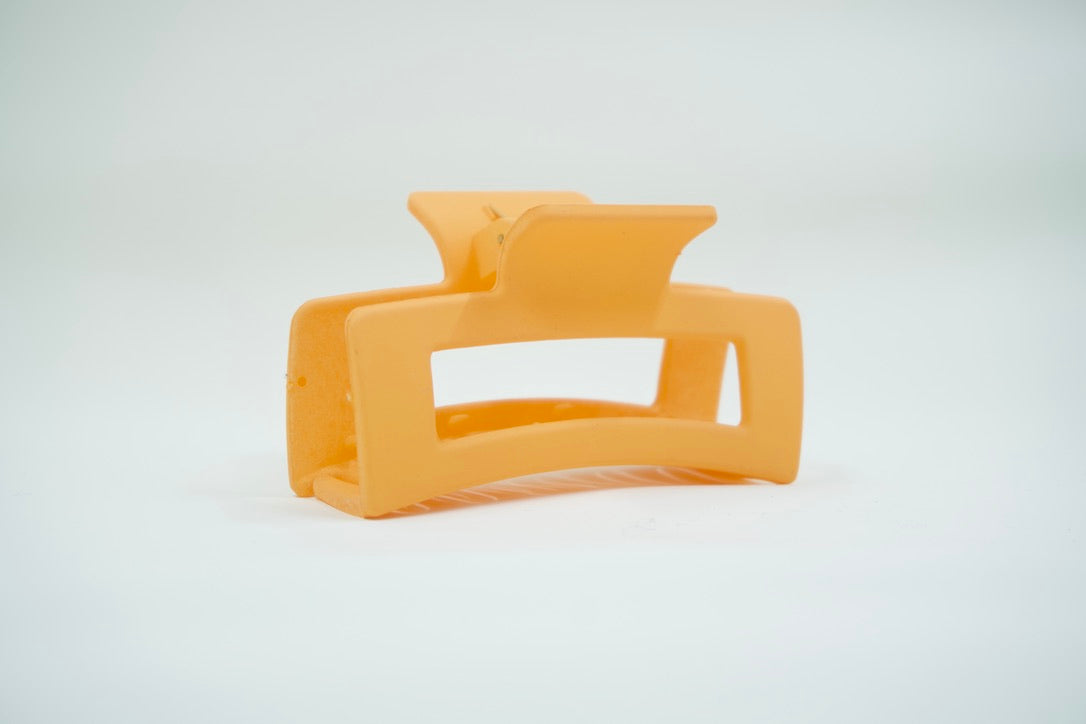 Medium Hair Claw #17