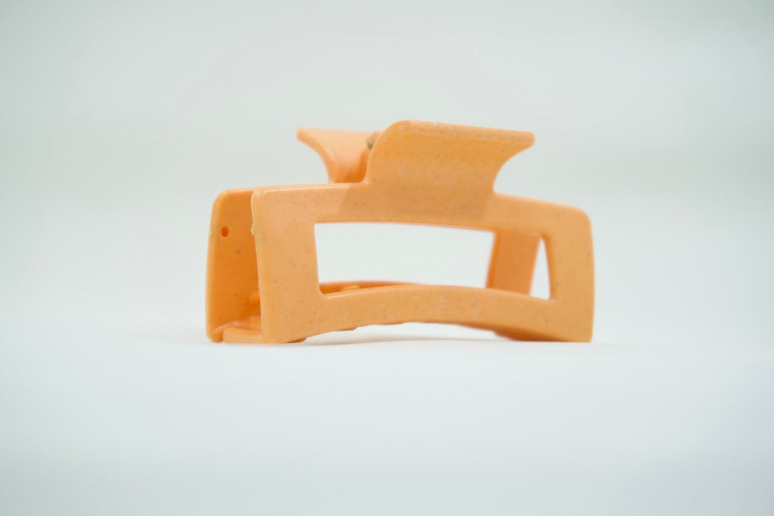 Medium Hair Claw #38
