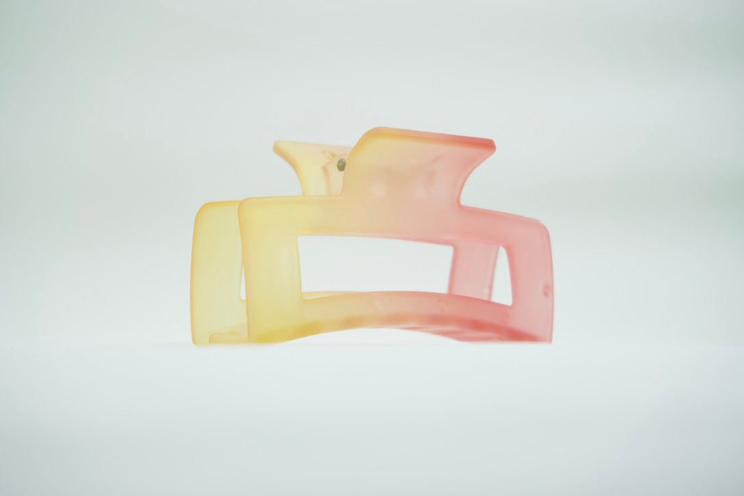 Medium Hair Claw #16