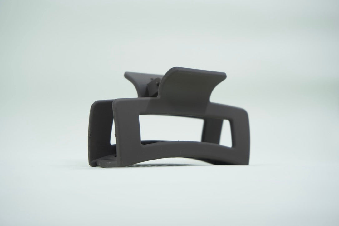 Medium Hair Claw #37