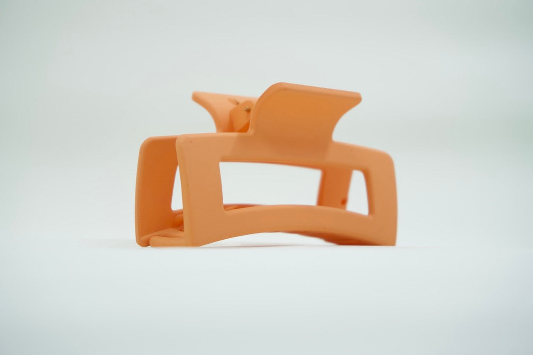 Medium Hair Claw #25